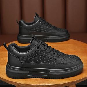 Zapatos Deportivos Casuales para Hombre, con Cordones, Transpirables, con Suela Gruesa, a la Moda, con Suela de PVC Blanca y Parte Superior de PU - Product Image 3