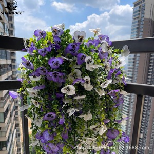 ต้นไม้ประดิษฐ์แบบแขวนผนังรูปดอกแพนซี่ สีม่วงขาว สำหรับตกแต่งบ้านและนอกบ้าน แพ็คคู่ จากอิตาลี - Product Image 3