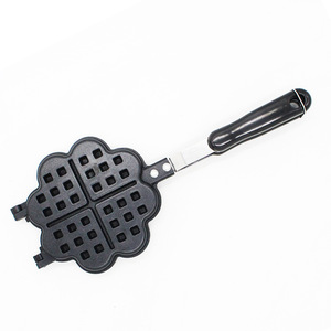 <span class=keywords><strong>Gaufrier</strong></span> manuel antiadhésif en forme de cœur, plaque en aluminium pour usage domestique, compatible gaz - Product Image 1