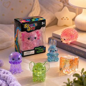 Collection TPR Sparkle Squeeze : Assortiment de jouets sensoriels transparents en forme de lapin, éléphant, poisson, globe, cube et cœur – Cadeau idéal - Product Image 3
