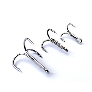 Hameçons triples en nickel noir, affûtés chimiquement, pour la pêche aux leurres en eau douce et en eau salée, 1000 pièces par carton - Product Image 1
