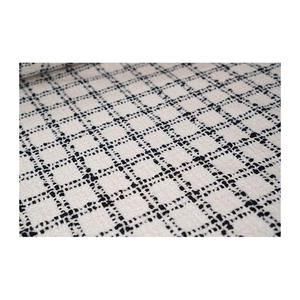 Tissu en tweed fantaisie de qualité supérieure fabriqué en Corée, motif à carreaux en fil de chaîne ivoire-beige-noir, tissu textile tissé sur mesure OEM & ODM - Product Image 2