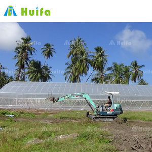 Serres agricoles latérales 8x30m de grande taille pour tomates, avec structure en acier galvanisé à chaud, film plastique PE, irrigation et panneaux solaires - Product Image 5