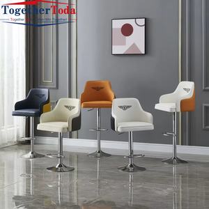 Tabourets de bar modernes de luxe en cuir avec structure métallique, réglables en hauteur, durables pour bar à domicile et salle à manger - Product Image 4