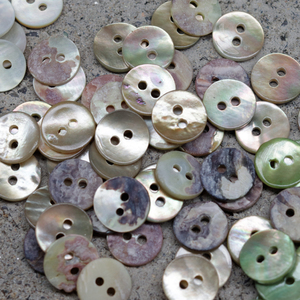 Cổ Phiếu Bán Buôn Vòng <span class=keywords><strong>2</strong></span> Lỗ Màu Xanh Lá Cây Rượu Sâm Banh Trắng Tự Nhiên Nút Vỏ Tùy Chỉnh Màu Sắc Nút Vỏ Thực Cho Quần Áo - Product Image 5