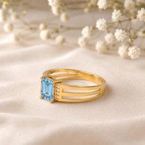 Anillo llamativo de topacio azul cielo con corte esmeralda, hecho a mano, minimalista, en plata de ley 925 con acabado en oro de 18 quilates, elegante. - Product Image 4