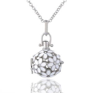 ODM Daisy Flowers Cage medaglione Harmony Chime Ball <span class=keywords><strong>collana</strong></span> con ciondolo <span class=keywords><strong>collana</strong></span> con diffusore <span class=keywords><strong>di</strong></span> oli essenziali aromatici - Product Image 5