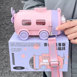Creativo 550Ml submarino plástico pajita vasos niños escuela bebida <span class=keywords><strong>agua</strong></span> taza bebé autobús Tritan botella de <span class=keywords><strong>agua</strong></span> de plástico <span class=keywords><strong>para</strong></span> niños - Product Image 3