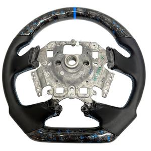 พวงมาลัยหนังคาร์บอนไฟเบอร์ฟอร์จสไตล์สปอร์ตเรซซิ่งแบบกำหนดเองสำหรับฟอร์ด ฟอลคอน เอฟจี เอ็มเค1 บีเอ เอ็กซ์อาร์6 - Product Image 4