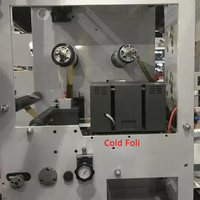 Machine d'impression automatique Flexo pour étiquettes auto-adhésives Presse d'impression flexographique pour étiquettes à 5 couleurs