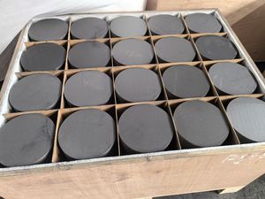 Barra di Grafite Estrusa di Alta Qualità e Resistenza LN, Misure Personalizzate, Utilizzata per Lavorazioni Meccaniche e Altri Prodotti in Grafite - Product Image 6