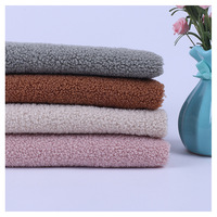 Haute Qualité Personnalisé Solide Couleur Plaine Polyester Doux Boucle Sherpa Teddy Velours Ours Bouclés Fourrure Polaire Tissu pour Jouets ou Manteaux