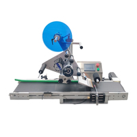 Machine d'étiquetage automatique de surfaces planes, contrôlée par PLC, haute précision, applicateur d'étiquettes autocollantes pour sachets, cartons, bouteilles plates