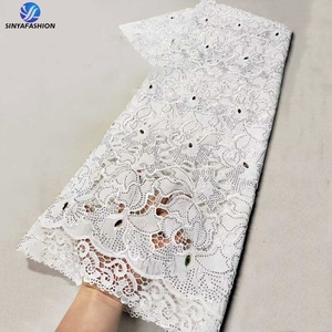 <span class=keywords><strong>Dentelle</strong></span> soluble dans l'eau Sinya Luxury Crystal Stone, 5 yards, tissu en <span class=keywords><strong>dentelle</strong></span> guipure brodée en <span class=keywords><strong>mousseline</strong></span> africaine de haute qualité pour femmes - Product Image 4