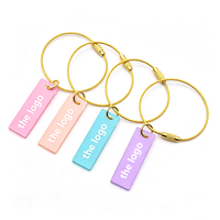 Promotion : Porte-clés en acrylique de bonne qualité, forme personnalisée, logo imprimé, mousqueton en alliage de zinc, pendentif en caoutchouc avec cordon et breloque