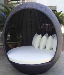 Cozy Cushioned Weather-Resistant Modern Outdoor <b>Rattan</b> Bird's Nest <b>Daybed</b> for Hotel Dining Backyard Napping Outdoor Furniture - Product Image 6