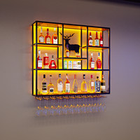 Meuble bar en bois avec étagère à vin murale éclairée pour restaurants, présentoir en fer forgé