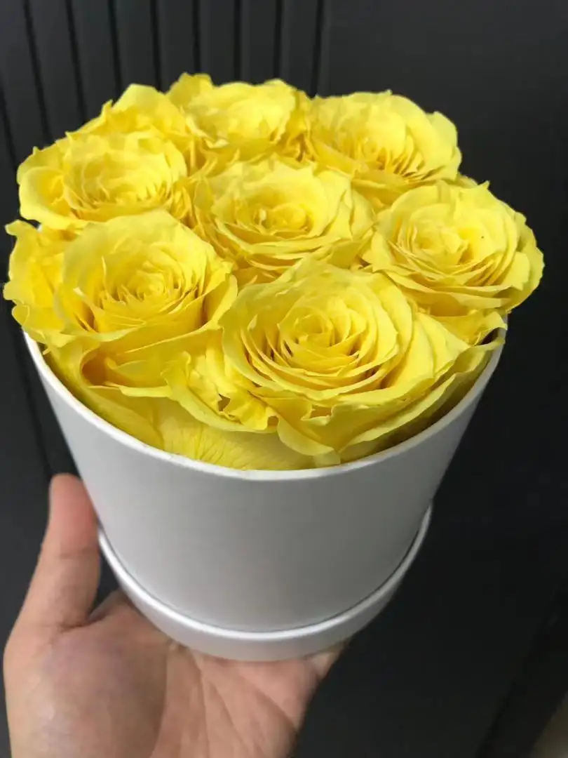 การตกแต่งในวันวาเลนไทน์ herzbox จริง Rosen การจัดดอกไม้กล่องของขวัญที่มั่นคงอินฟินิตี้ดอกกุหลาบตลอดไป