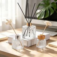 Diffuseur de parfum de luxe personnalisé en forme de cube d'eau noir avec couvercle carré de 200 ml, emballage et boîte inclus