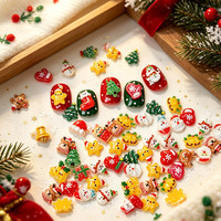 Breloques 3D en résine pour ongles de Noël, 30/50 pièces, assortiment de Père Noël, rennes, cloches, sapins, accessoires de bijoux pour ongles mignons de dessin animé, décorations de manucure
