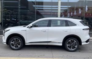 Changan CS75 Plus Ultra, Auto a Gasolina de Cuarta Generación, Ultra 2.0T, Nueva Caja de Cambios Automática Blue Whale Jinqing, Tracción Delantera, Control de Crucero Adaptativo, Volante a la Izquierda - Product Image 6