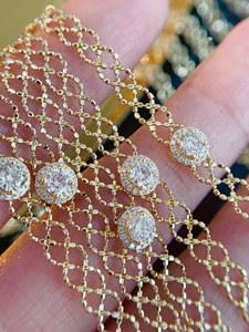 กำไลข้อมือเพชรแท้ Xinfly 18K ทองคำ ดีไซน์เรียบหรู สำหรับผู้หญิง ป้องกันการแพ้ ดีไซน์สวยงาม เหมาะเป็นของขวัญสำหรับเธอ - Product Image 2