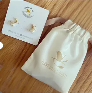 Logotipo personalizado luxuoso de cetim bolsa de pó de cetim pacote de embalagens de seda cetim sacos de cordão