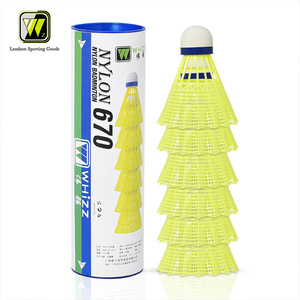 PENGIRIMAN CEPAT 2024 Produk Terbaru WHIZZ 6pcs <span class=keywords><strong>Shuttlecock</strong></span> Bulu Tangkis <span class=keywords><strong>Nylon</strong></span> Super Tahan Lama 5(g) Penerbangan Stabil Putih/Kuning untuk Raket - Product Image 4