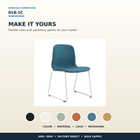 Chaise de formation empilable moderne avec assise et dossier en tissu rembourré, base chromée pour bureau, salle de conférence et salle de réunion
