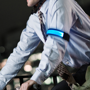 2024 nóng bán ý tưởng sản phẩm mới chất lượng cao khuyến mãi tùy chỉnh món quà chạy <span class=keywords><strong>Led</strong></span> thể thao rechargeableflashing armband - Product Image 1