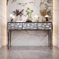 Table de foyer console de style italien avec pierre de luxe en acier inoxydable Oeuvre d'art de designer haut de gamme pour la lumière d'entrée Sensation de luxe