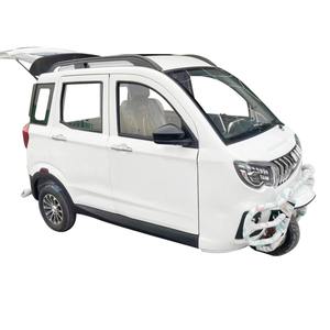 <span class=keywords><strong>Moto</strong></span> à trois <span class=keywords><strong>roues</strong></span> à essence, conception fermée, résistante au vent, à la neige et à la pluie, homologuée pour le transport de passagers - Product Image 3