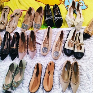 <span class=keywords><strong>Ballerine</strong></span> in Pelle Scamosciata con Decorazioni in Strass e Perle, Versatili e Comode, Slip-On con Punta Chiusa, Premium JackWen Factory - Product Image 2