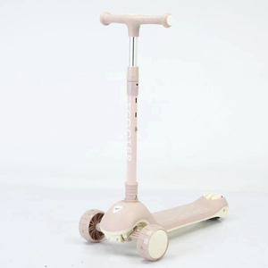 Patinete Plegable de Tres Ruedas de PU de Alta Calidad para Niños, para Jugar al Aire Libre con Música, el Más Vendido - Product Image 3