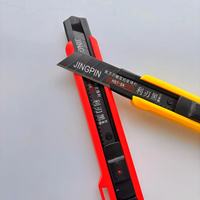 Couteau en acier inoxydable de 18mm multi-outils personnalisés Couteau utilitaire coupe-boîte en papier rétractable automatique de sécurité au carbone