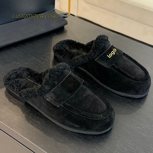 Femmes Hommes Luxe Designer Slip-on Closesd Toe Cow Suede Shearing Doublure Mocassins plats Mules Pantoufles Chaussures Marque Clogs Lady - Product Image 3
