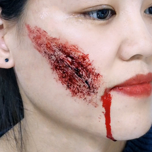 สเปรย์<span class=keywords><strong>เลือด</strong></span><span class=keywords><strong>ปลอม</strong></span>สำหรับ<span class=keywords><strong>แต่งหน้า</strong></span>เอฟเฟกต์ SFX ขนาด 30 มล. สำหรับงานศิลปะ ภาพยนตร์ ฮาโลวีน สร้างเอฟเฟกต์เลือดสาด - Product Image 6