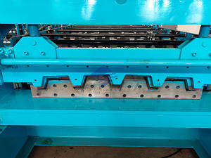 Máquina formadora automática de rollos de cubierta 688, estructura de acero, maquinaria para fabricar baldosas de suelo y techado, ancho de alimentación de 1200mm - Product Image 4