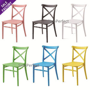 Precio de fábrica New Morden Muebles de plástico Banquete Boda Evento Fiesta Silla plegable de resina blanca para niños - Product Image 5
