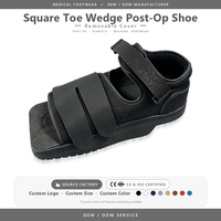Botte post-opératoire à talon compensé carré en mousse noire respirante avec couvercle amovible en maille étoilée et semelle en TPR pour la guérison