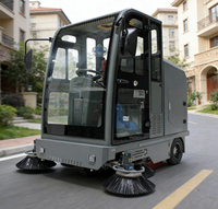 Balayeuse électrique de 2000 mm de large avec moteur de 750 W et aspiration haute puissance longue portée pour le nettoyage des sols de grande surface