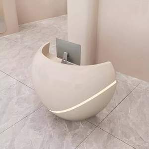 <span class=keywords><strong>Petit</strong></span> comptoir avant <span class=keywords><strong>de</strong></span> luxe rond personnalisé réception pour centre sportif réception au <span class=keywords><strong>design</strong></span> moderne et incurvé pour <span class=keywords><strong>salon</strong></span> <span class=keywords><strong>de</strong></span> beauté - Product Image 1