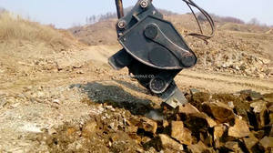 Ripper idraulico Vibro Ripper montato su escavatore da 40 tonnellate per PC400 - Product Image 2