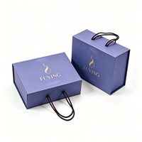Boîte cadeau pour vêtements et chaussures, emballage de luxe, logo doré, carton, extra large, pliable, magnétique, boîte à bottes personnalisée avec poignée