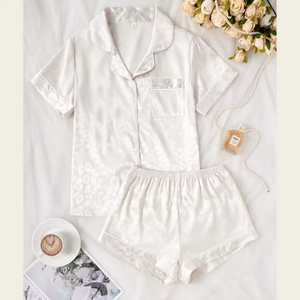 Conjunto de Pijama de <span class=keywords><strong>Mujer</strong></span> de Lujo con Cárdigan de Manga Corta y Pantalones Cortos de Satén para Verano - Product Image 6