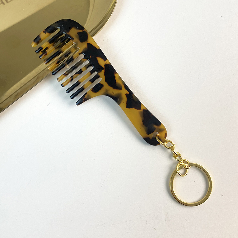 Dark Brown; 9.5*3.2cm;  gold chain