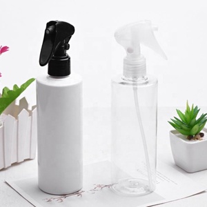 2026 Room <b>Flat</b> Shoulder Spray Bottles 300ml <b>White</b> Round Plastic Perfume Spray Bottle - Product Image 3