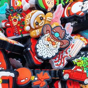 Série de Noël Perles en silicone à motifs de dessins animés en guirlande Stock en gros d'usine Perles DIY Bonhomme en pain d'épices Père Noël - Product Image 2