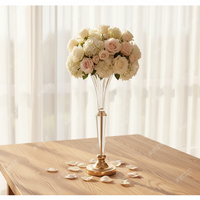 Support de fleurs de table en acrylique de luxe moderne pour mariage, bougeoirs en cristal pour fêtes, ornements et accessoires de décoration d'hôtel en gros