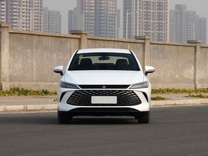 <span class=keywords><strong>Voiture</strong></span> hybride rechargeable BYD Qin Plus 2025 DM-i édition de conduite intelligente 55KM modèle phare <span class=keywords><strong>à</strong></span> <span class=keywords><strong>vendre</strong></span> - Product Image 2